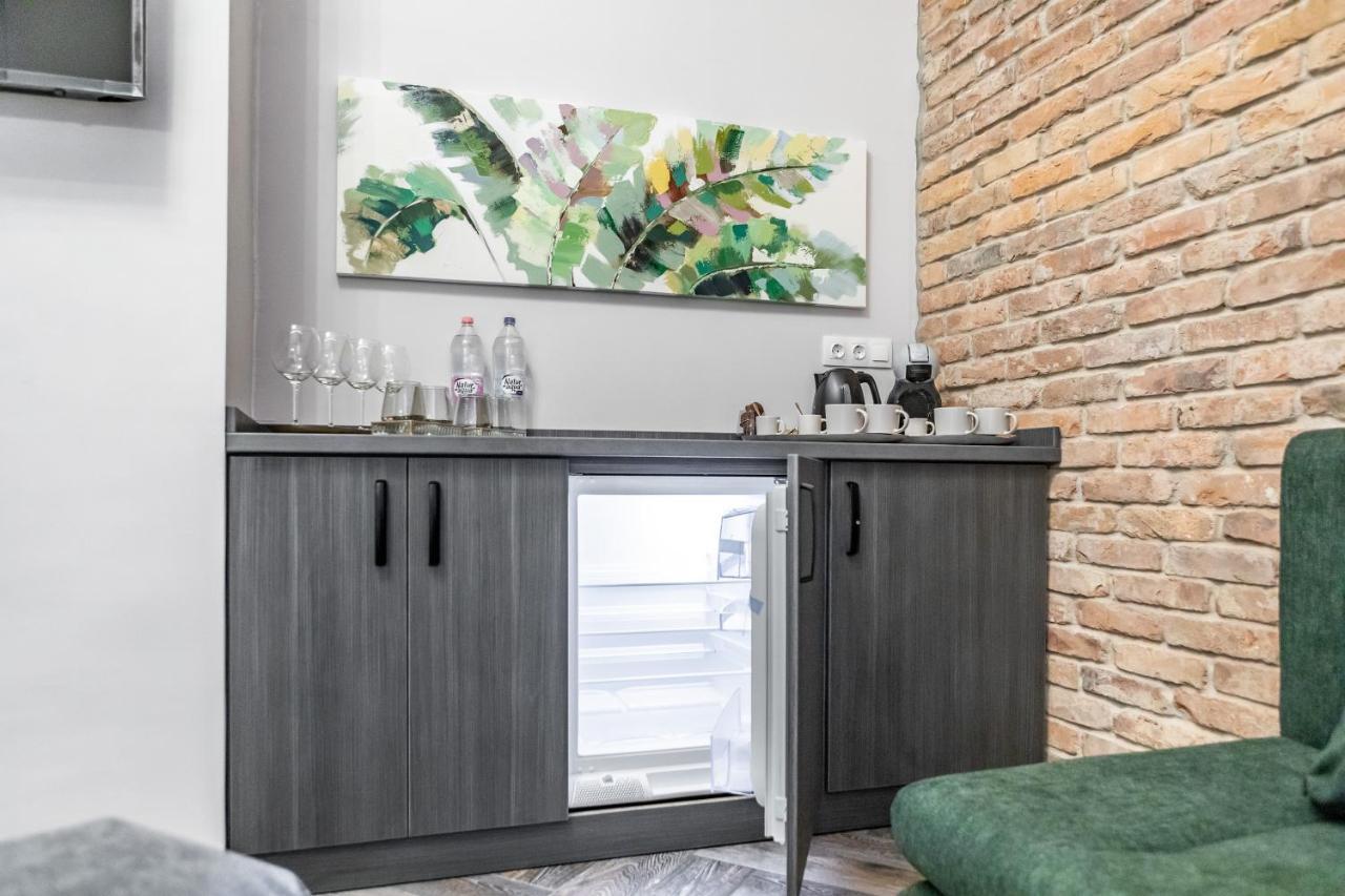 Stunning Apartment In The Hearth Of Budapest Exterior photo